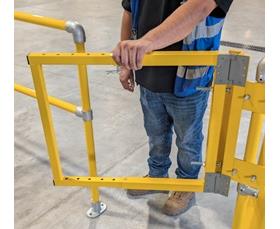 ADJUSTABLE SWING GATE
